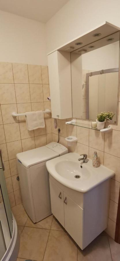 לאבין Apartments Zdenka מראה חיצוני תמונה