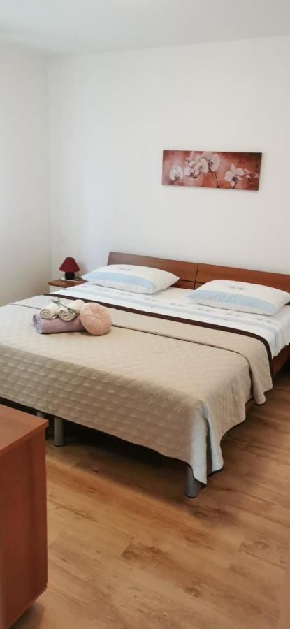 לאבין Apartments Zdenka מראה חיצוני תמונה