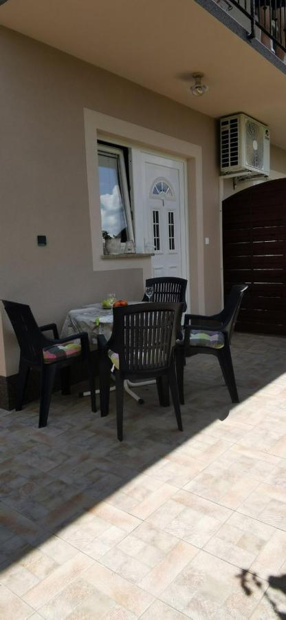 לאבין Apartments Zdenka מראה חיצוני תמונה